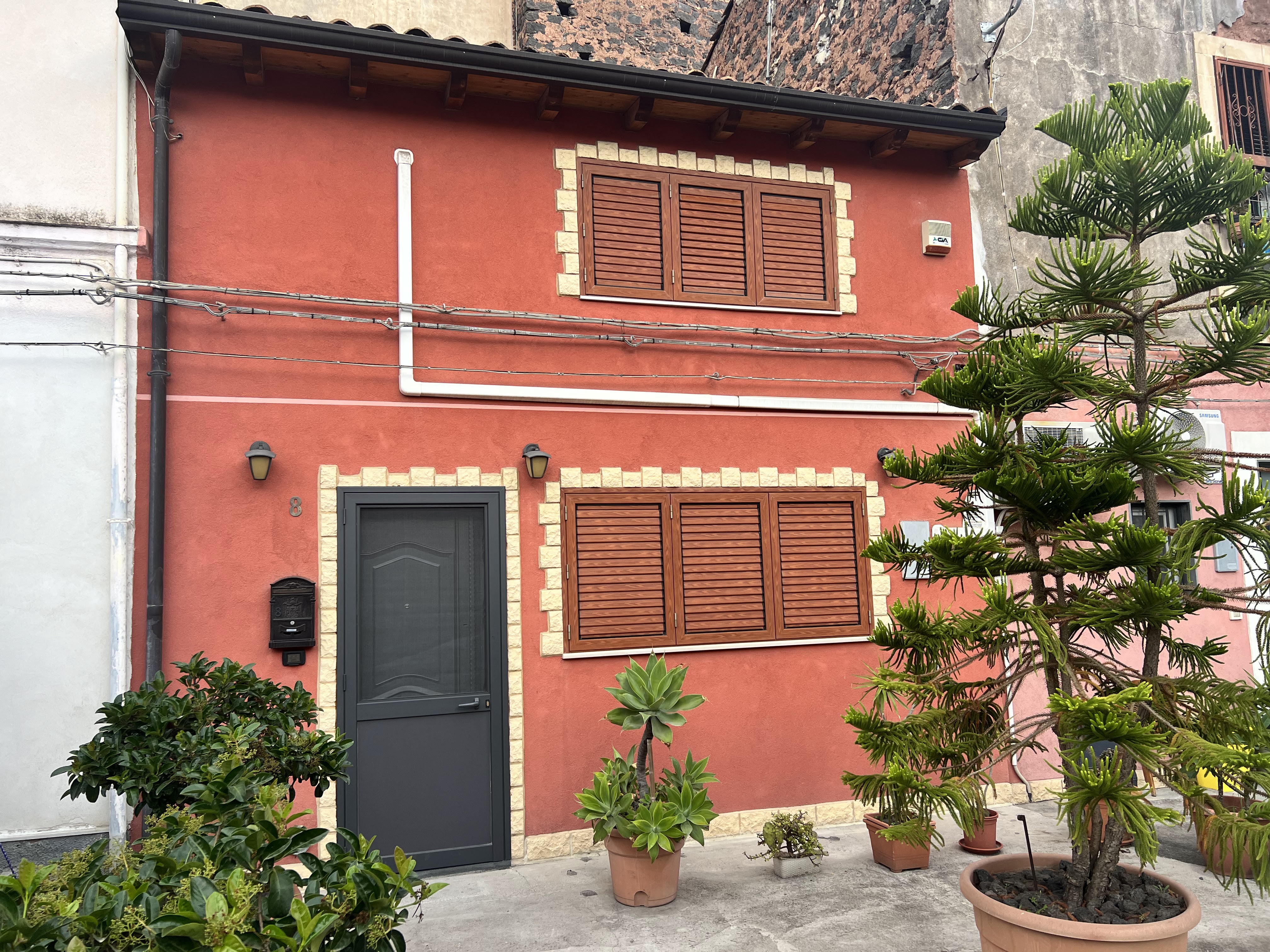 Facciata principale della Otto Suite Casa Vacanza Catania